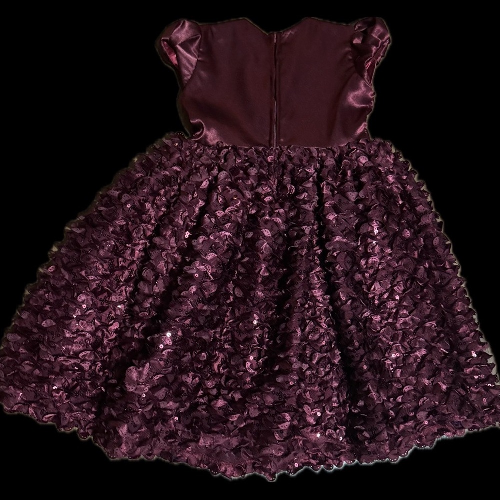 Elegant Deep Red Ruffled Dress - Picture 2 of 5